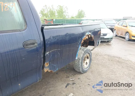 2002 Ford F-150 Xl/Xlt z USA, uszkodzony, nr VIN 2FTRF18W02CA21091